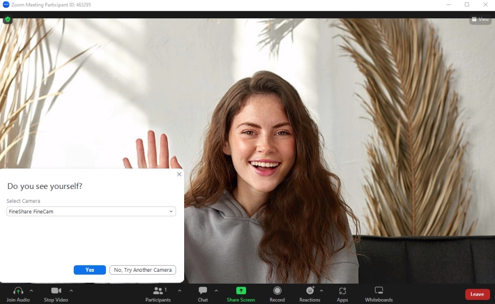 Giao diện Zoom hiển thị mục chọn webcam và nút test video